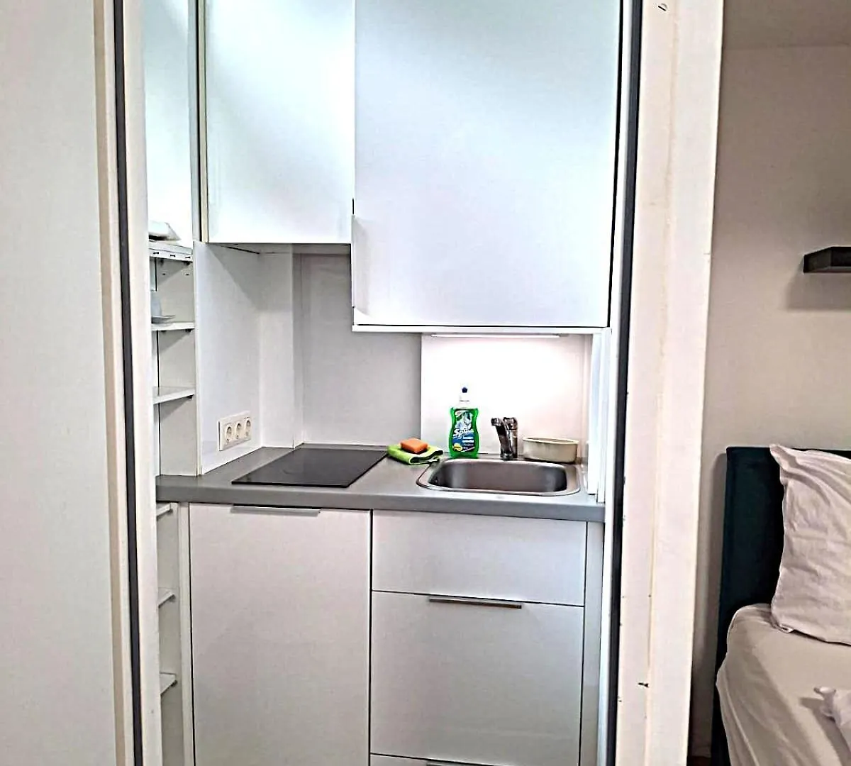 Apartment Studio Med Uni Wien 0*, Vienna
